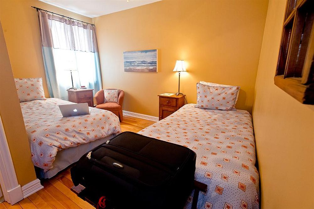 Hotel Domaine Jolivent Lac-Brome Exterior foto